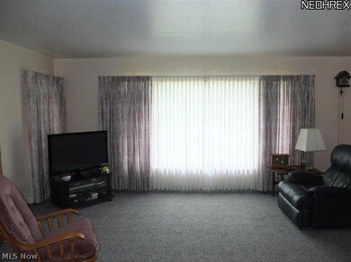 5718 Towerview Dr, Akron, OH 44319 - photo 3