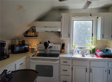 15 Rock St, Bristol, RI 02809 - photo 7