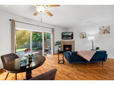 1518 SE Oak St unit 2, Hillsboro, OR 97123 - photo 4