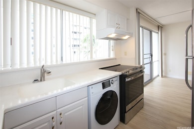 Oahu Surf One unit 603, Honolulu, HI 96815 - photo 2