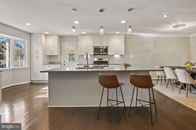 11512 Karen Dr, Potomac, MD 20854 - photo 4