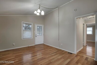 420 N Front St, Rockwood, TN 37854 - photo 5