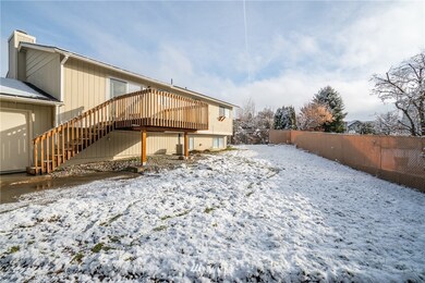 830 Manzanal St NE, East Wenatchee, WA 98802 - photo 6