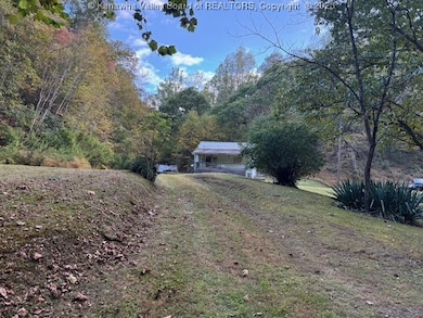 225 Laxton Hollow Rd, Maysel, WV 25133 - photo 2