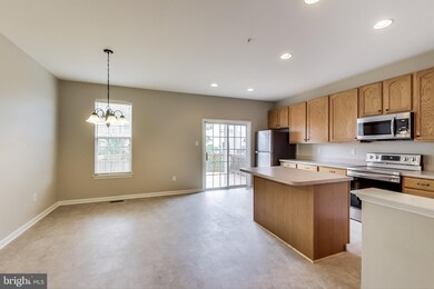 2609 Lotuswood Ct, Odenton, MD 21113 - photo 4