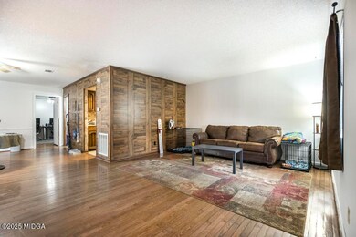 104 Pleasant Hill Ct 7