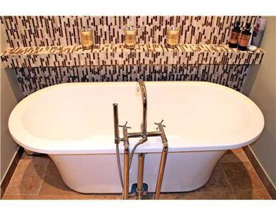 Master Bath/Spa.