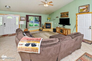 03-Living Room_ETL6470