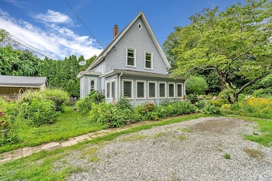 201 Willimantic Rd, Baltic, CT 06330 - photo 2