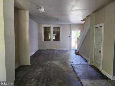 1604 Carswell St, Baltimore, MD 21218 - photo 4