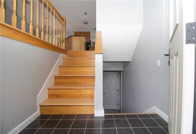 30 Lillian Ct, Warwick, RI 02886 - photo 4