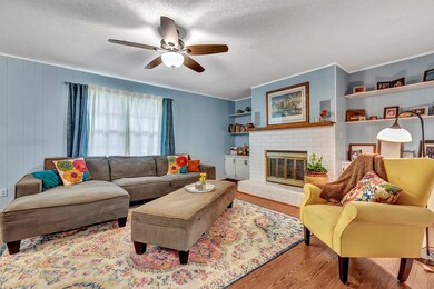 701 Kristofer St, Fredericksburg, TX 78624 - photo 7