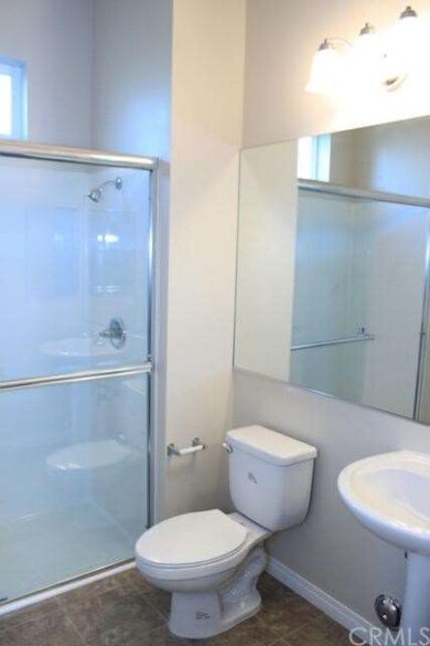 Ground floor 3/4 bath.
