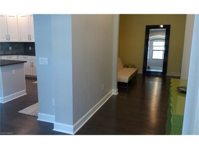 Hall to Den and Guest Quarters