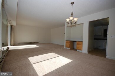 3500 Forest Edge Dr unit 2E, Silver Spring, MD 20906 - photo 3