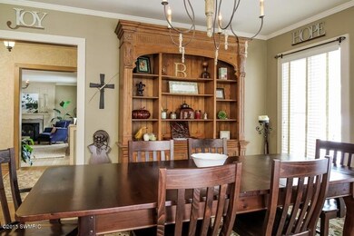017-Dining_Room-1418459-mls