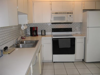 3090 Pointer Dr unit 3090, Palm Harbor, FL 34683 - photo 6