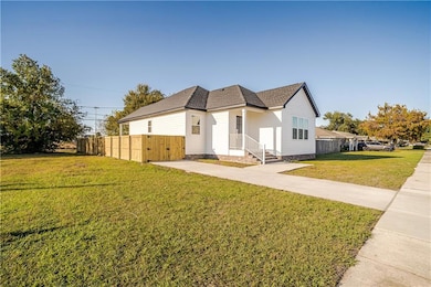 1702 Schnell Dr, Arabi, LA 70032 - photo 3