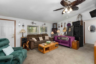 7955 Grants Pass Hwy, Rogue River, OR 97537 - photo 7