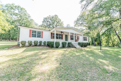 355 Mcgregor Cir, Byron, GA 31008 - photo 2