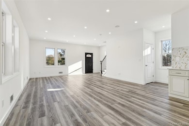 70 W Broadway, Nyack, NY 10960 - photo 4