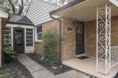 2763 Regina Ave, Columbus, OH 43204 - photo 4