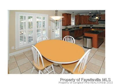 420 Kingsford Rd, Fayetteville, NC 28314 - photo 7