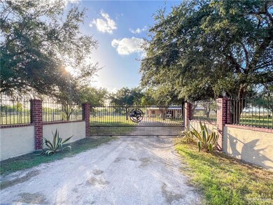 5247 Black St, Weslaco, TX 78599 - photo 2