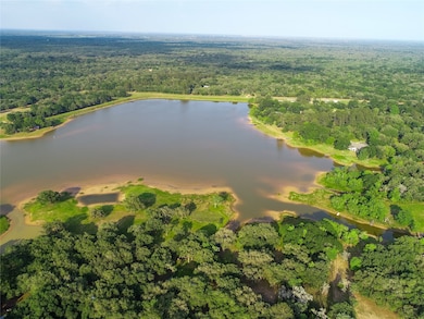 302 Bluebonnet Bend, Weimar, TX 78962 - photo 6