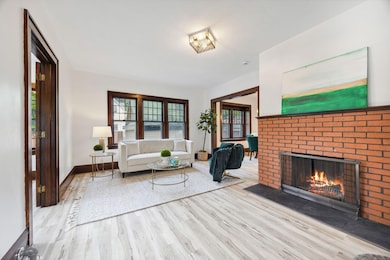 613 W 38th St, Minneapolis, MN 55409 - photo 3