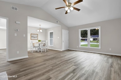 538 Shadowridge Rd, Jacksonville, NC 28546 - photo 7