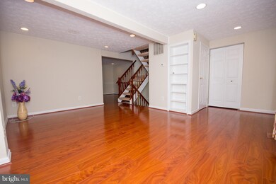 8001 Tyson Oaks Cir, Vienna, VA 22182 - photo 2