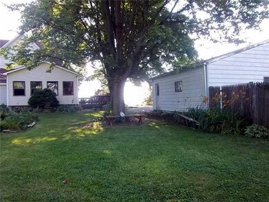 170 S Railroad St, Whiteland, IN 46184 - photo 2