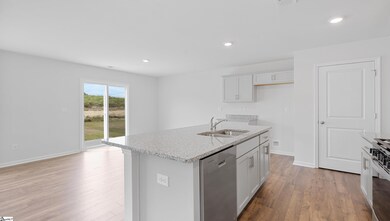 4742 Masterson Ln, Boiling Springs, SC 29316 - photo 4