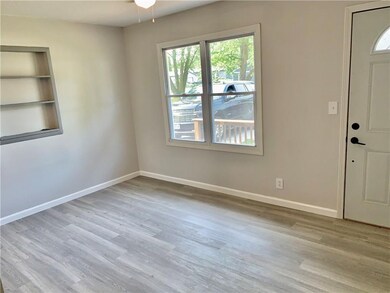 2303 S 8th Ave E, Newton, IA 50208 - photo 7