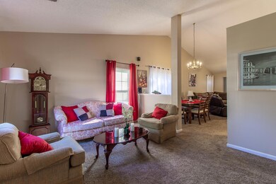 160 Two Pond Loop Front Room