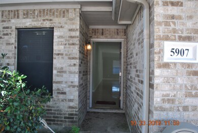 5907 Sattler Park Dr, Houston, TX 77086 - photo 2