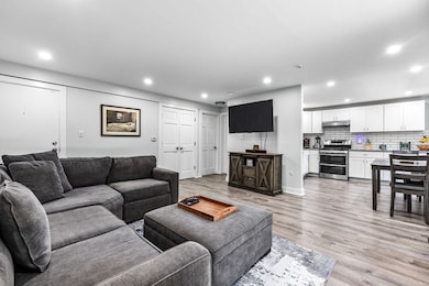 90 Edgelawn Ave unit 1, North Andover, MA 01845 - photo 2