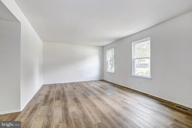 607 Burlington Ct, Edgewood, MD 21040 - photo 4