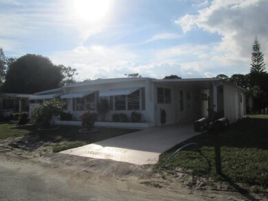 6403 S Elm Ln, Atlantis, FL 33462 - photo 5