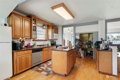 421 Hardefeldt St SE, Orting, WA 98360 - photo 7