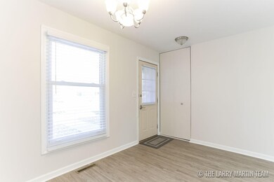 698 Village Lane_3