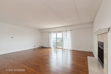 12900 W Heiden Cir unit 4304, Lake Bluff, IL 60044 - photo 2