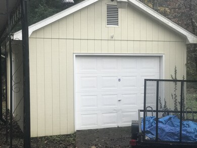 Awesome garage workshop