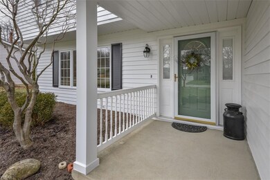26288 Hickory Ln, Olmsted Falls, OH 44138 - photo 3