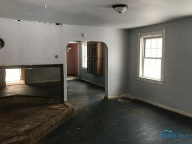 422 E 4th St, Genoa, OH 43430 - photo 5