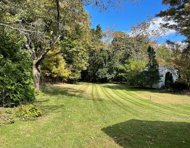 1 Hammond St, Southborough, MA 01772 - photo 2