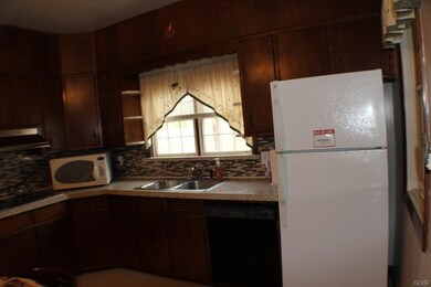 310 New St, Walnutport, PA 18088 - photo 7