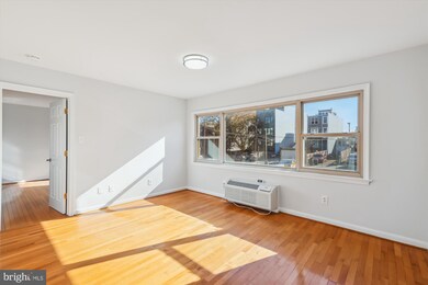 610 Longfellow St NW unit 203, Washington, DC 20011 - photo 3