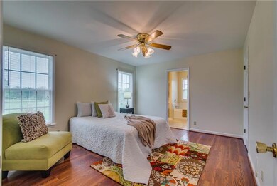 Large Master w/ Wide Plank Flooring